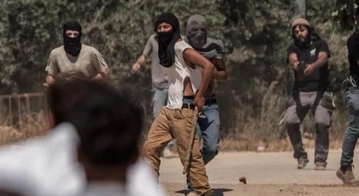 Israeli Settlers Attack Palestinians in Madama and Beita South of Nablus, Hospitalizing Seven