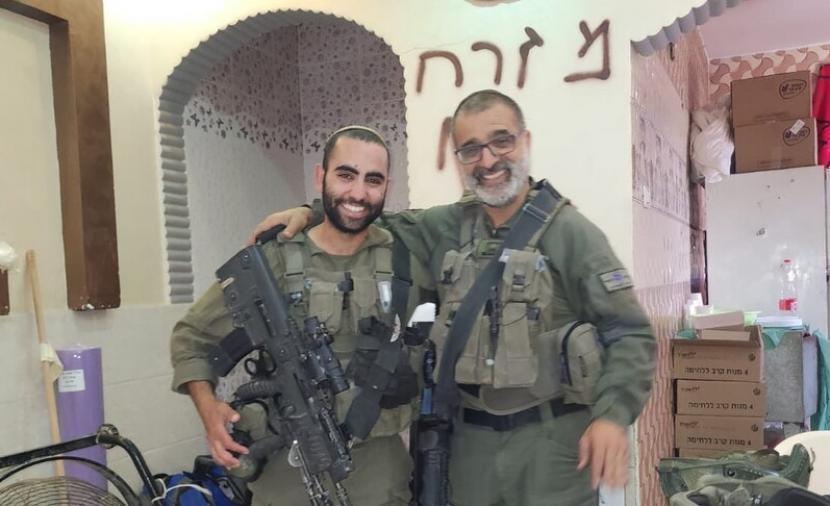 Extremist Rabbi Avraham Zarbiv Lights Torch for Israel’s Independence Day After Bulldozing Gaza Homes