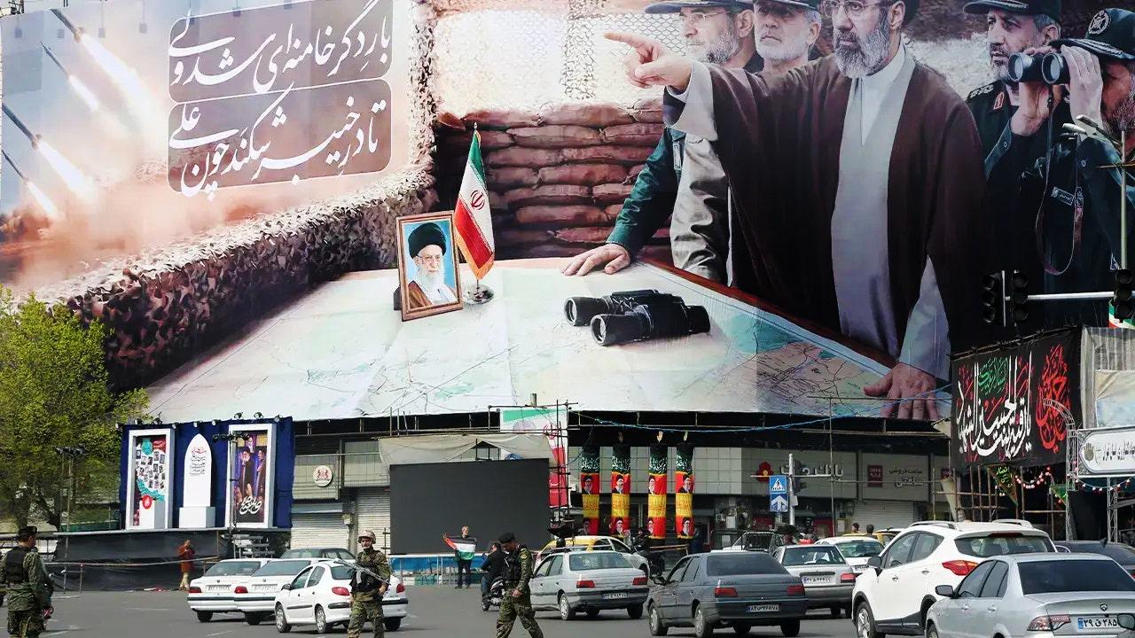 IRGC blocks Pezeshkian appointments, enforces security cordon around Mojtaba Khamenei