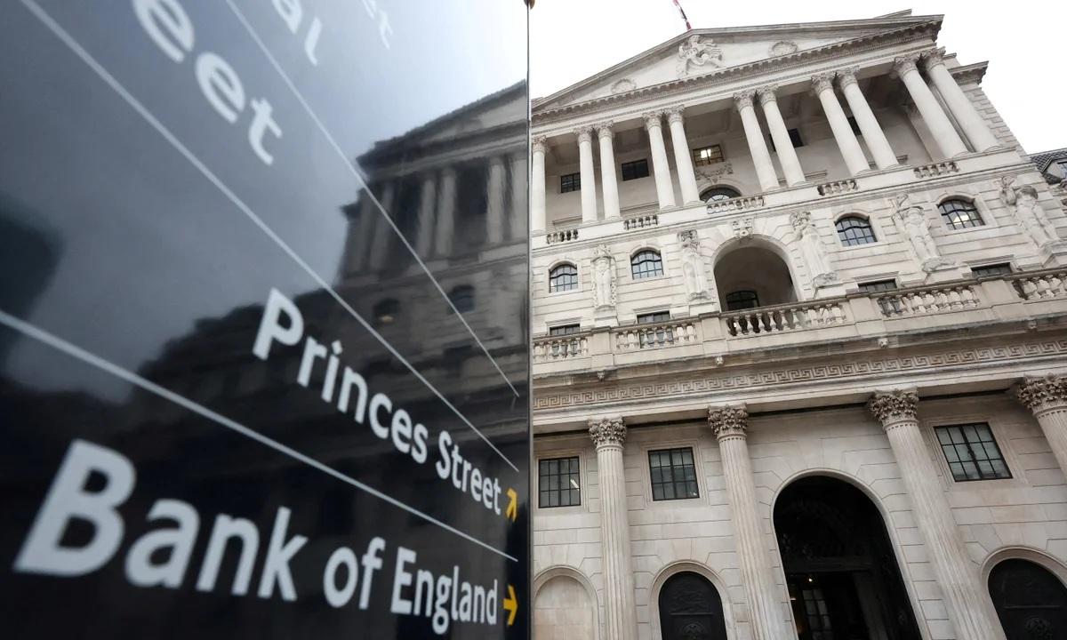 Bank of England Holds Interest Rates at 4% Despite Inflation Peak Warning