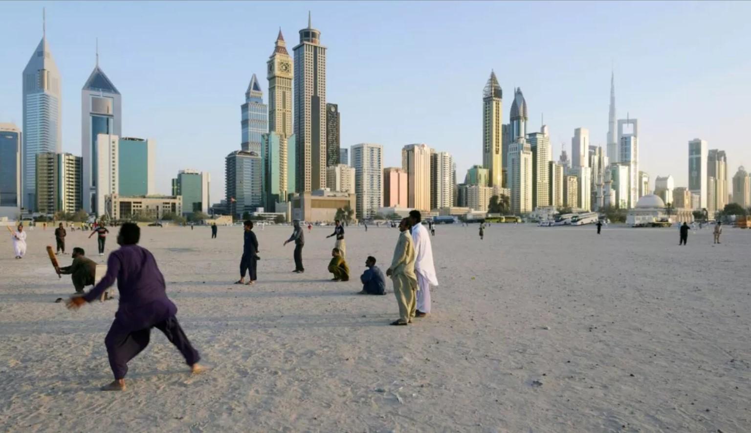 UAE deports tens of thousands of Pakistanis, seizes their savings amid war on Iran: Report