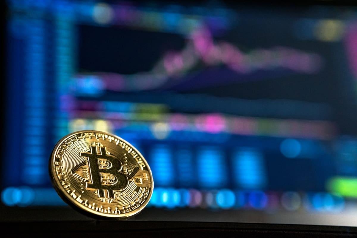 Marathon Digital Holdings sells 15,133 BTC to repurchase ~$1.0B convertible notes, cutting convertible debt ~30%