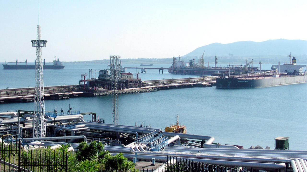 Ukraine Strikes Novorossiysk Naval Base, Halts Russian Grain Terminals, Killing Civilians
