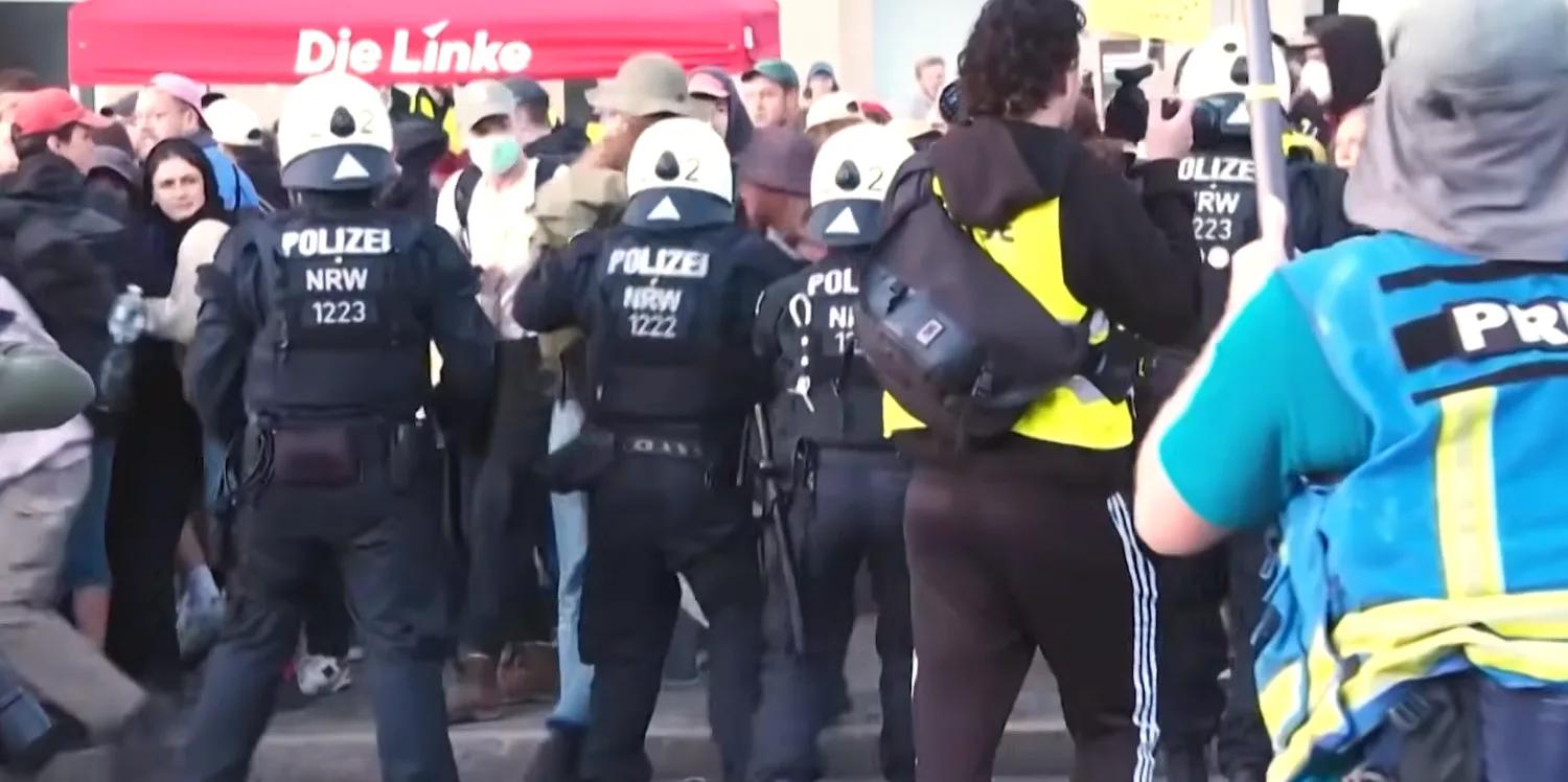 AfD Re-Elects Alice Weidel and Tino Chrupalla at Erfurt Congress Amid 30,000 Protests