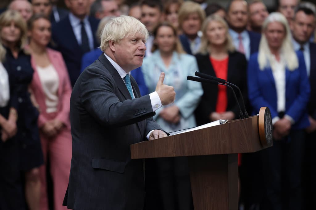 Former Prime Minister Boris Johnson Urges Immediate Deployment of Noncombat Troops to Ukraine