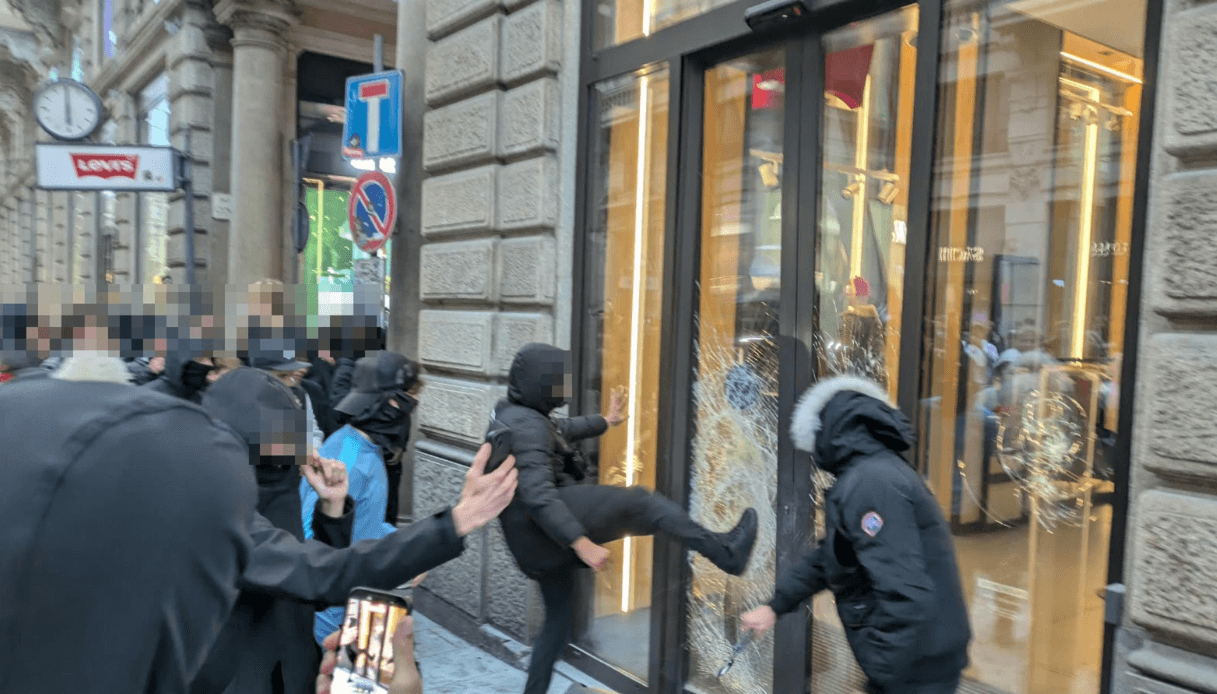 Giorgia Meloni Chairs Security Meeting After Youth Riots in Milan