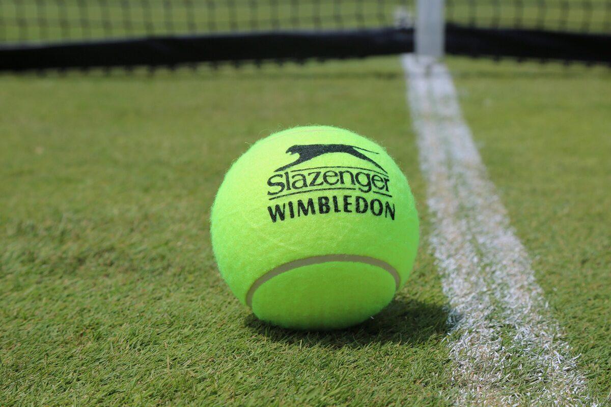 Linda Noskova Beats Karolina Muchova to Win Wimbledon Women’s Singles Final