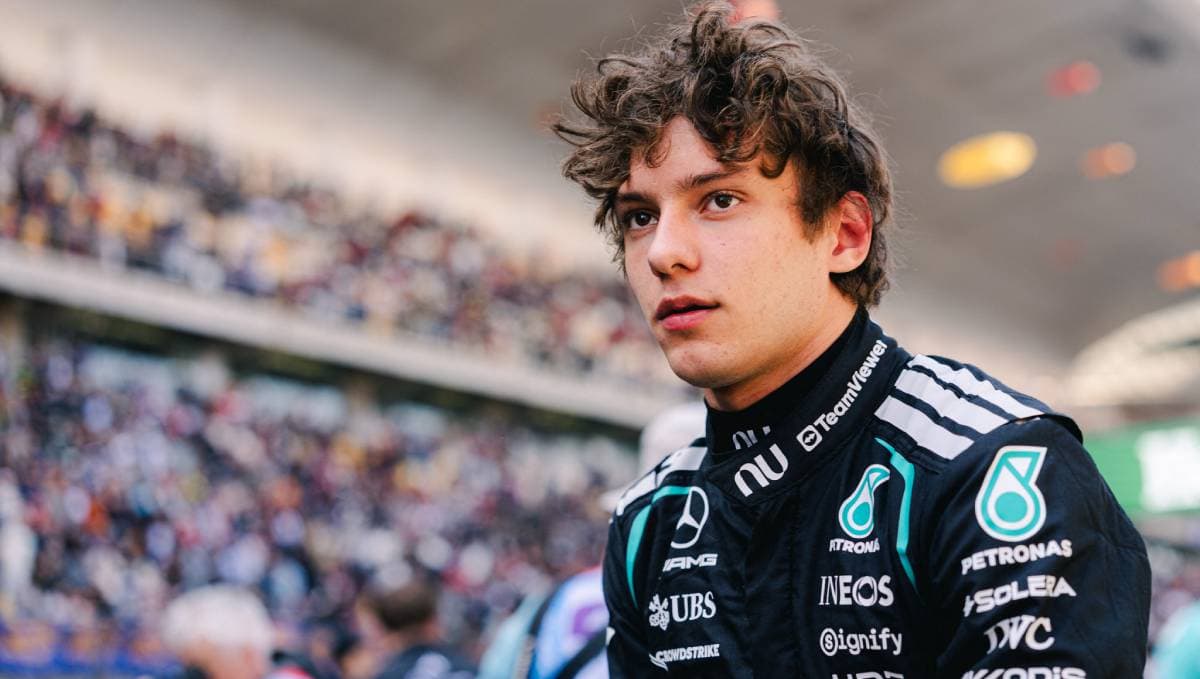 Kimi Antonelli Secures Pole in China, Becomes Youngest F1 Pole in History