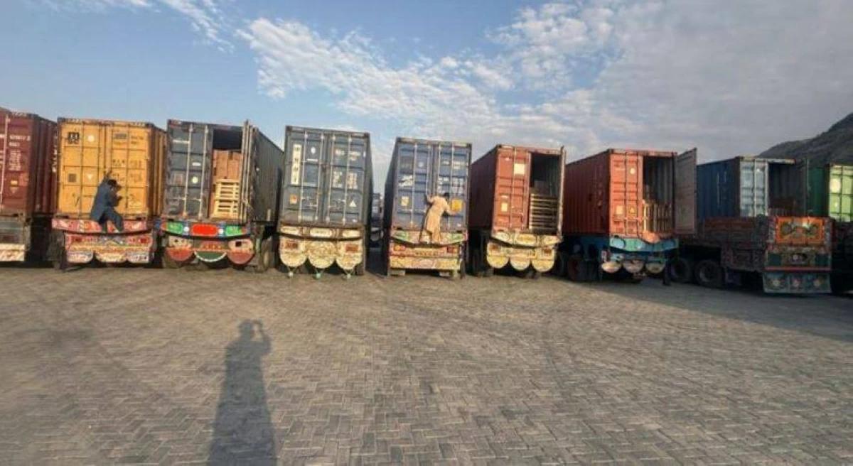UN Says 724 Humanitarian Aid Trucks Enter Afghanistan Via Pakistan’s Torkham Border Crossing