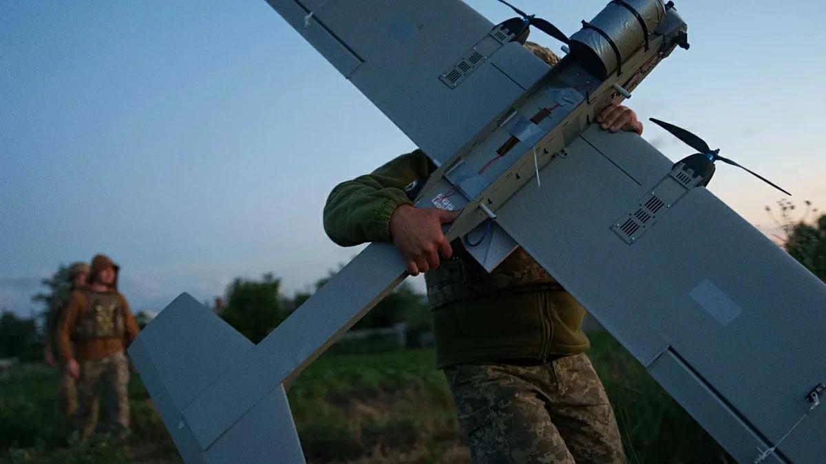 Ukraine Launches More Than 1,000 Drones, Igniting St. Petersburg Oil Terminal and Ruchi Depot