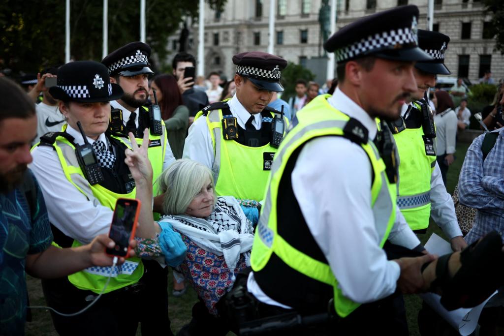 UK Police Arrest Over 500 Protesters Supporting Palestine Action Despite Court Ruling