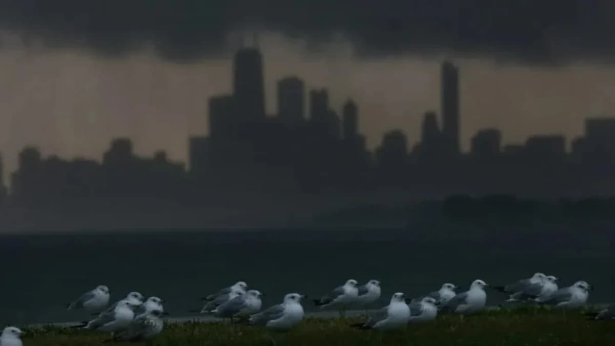 Tornadoes Threaten Chicago Region; Warnings Cover Kankakee, Bourbonnais, Bradley