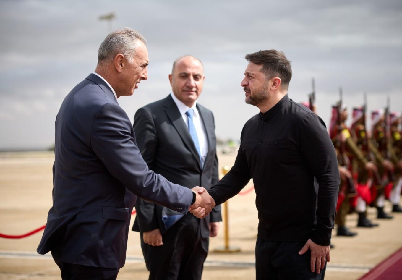 Zelenskyy Arrives in Jordan, Pushes Gulf Defense Ties Amid Iran War