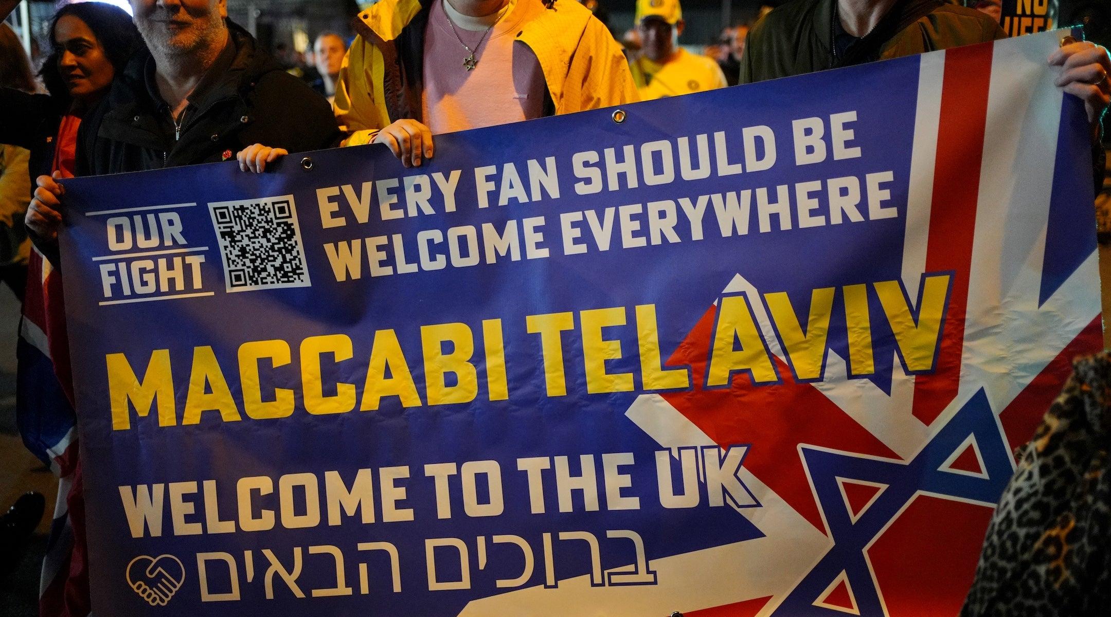 Brazil supporters in Indonesia grab Israeli flag off motorcyclist | Football