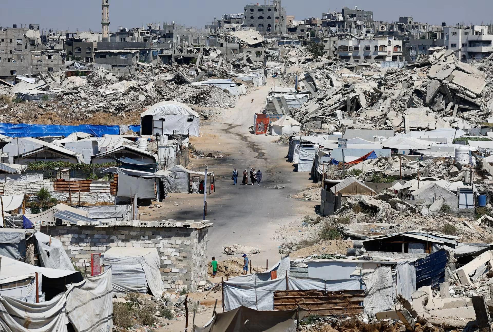 Israel Says Gaza Reconstruction Cannot Begin Until Hamas Is Fully Disarmed