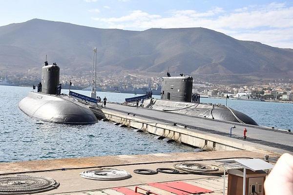 U.S. Navy USS Alaska Docks in Gibraltar as Trump Says Iran Ceasefire Is on Life Support