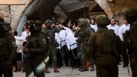 Israeli Colonists Assault Bashir Qadous’s Wife and Daughter in Burin, South of Nablus