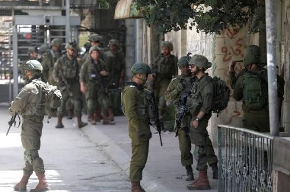 Israeli Forces Injure Palestinian Child During Raid in Al-Mughayyir East of Ramallah