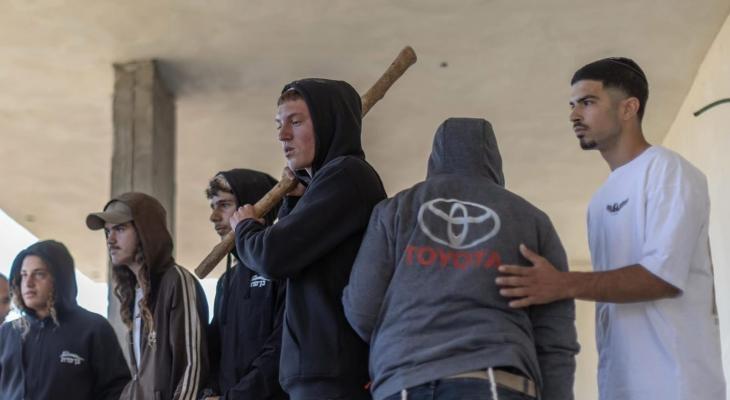 Israeli Settlers Attack Palestinians and Activists Across West Bank as Israel Approves 13 Settlement Outposts