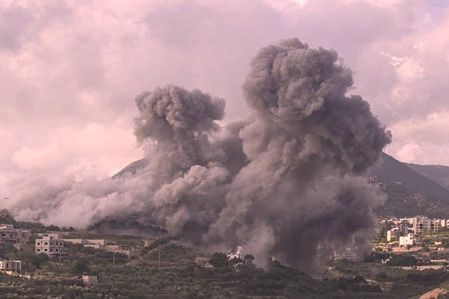 Israeli Warplane Strikes Beit Yahoun, Violating Ceasefire During US-Mediated Talks in Washington