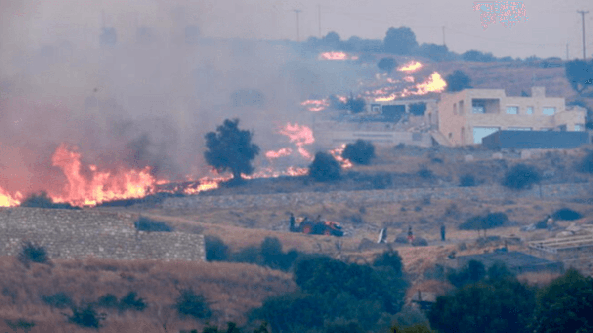 Wildfires Kill Three Firefighters as Greece Evacuates 8,000 on Crete Near Rethymno