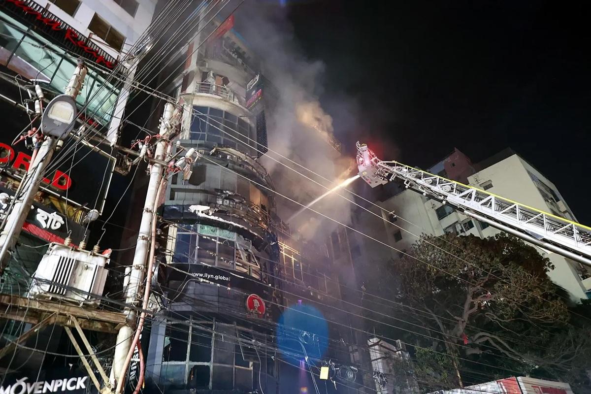 Bangladesh Says 16 Bangladeshi Workers Killed in Riyadh Sofa Factory Fire