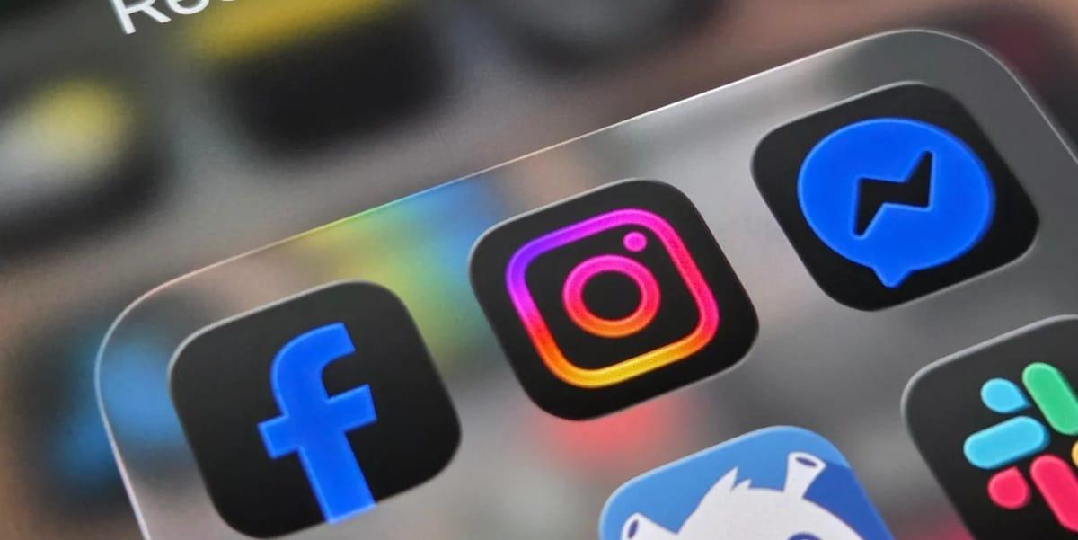Facebook and Instagram Outage Leaves Users Unable to Access Feeds, Watchdogs Say