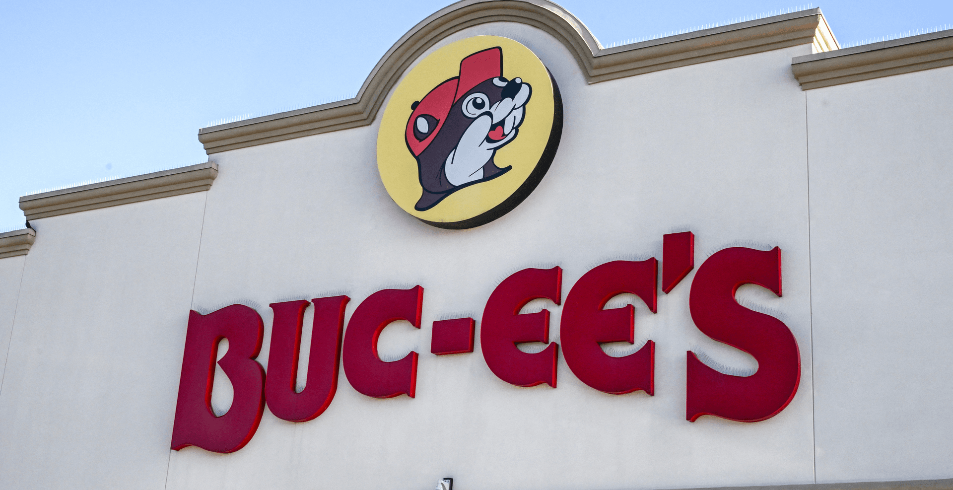 Buc-ee’s Sues Beaver’s Mini Mart Over Beaver Logo, Sparking Backlash in Beavercreek, Ohio