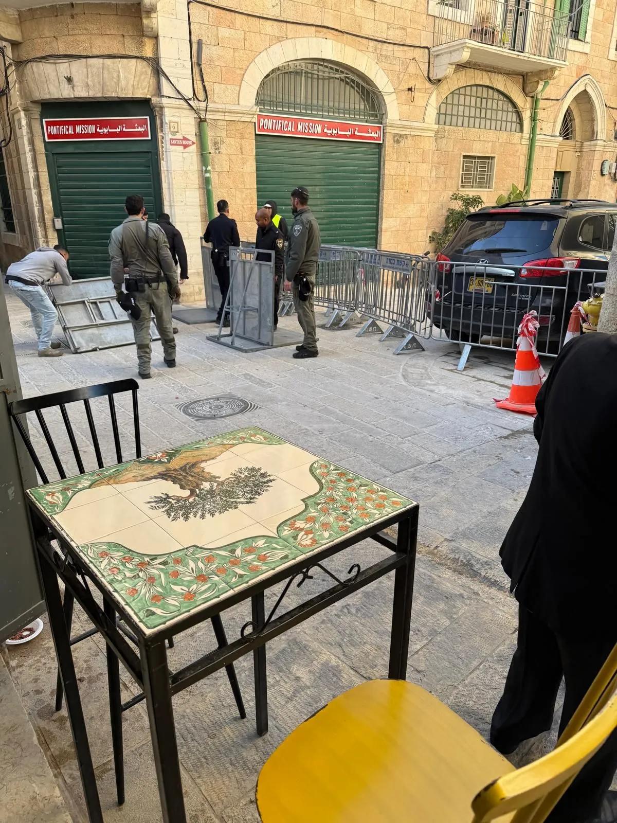 Israeli Forces Militarize Jerusalem, Restrict Access During Holy Saturday at Holy Sepulchre