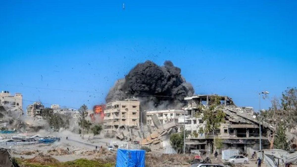 Eli Cohen Says Israel Won’t Halt Gaza Strikes After Overnight Kills in Gaza City, Deir al-Balah