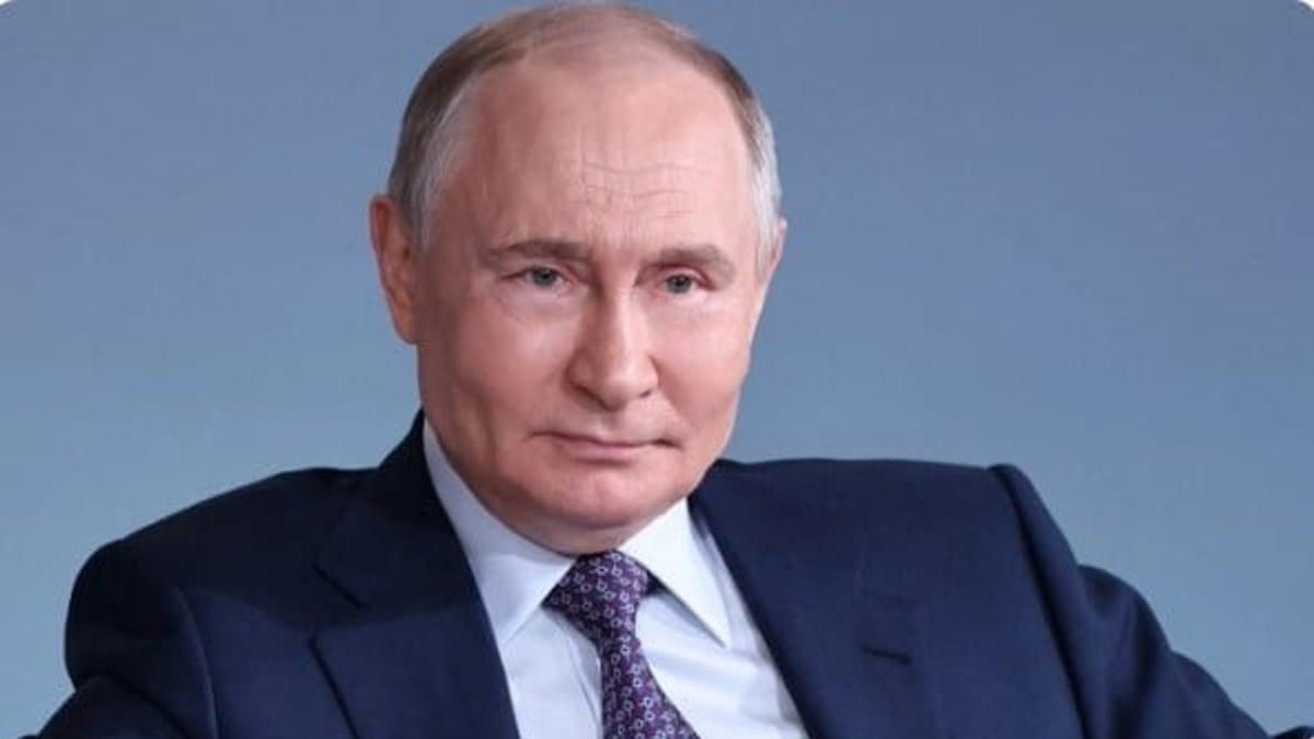 Putin Says Russia Will Use All Weapons If Kaliningrad Is Threatened
