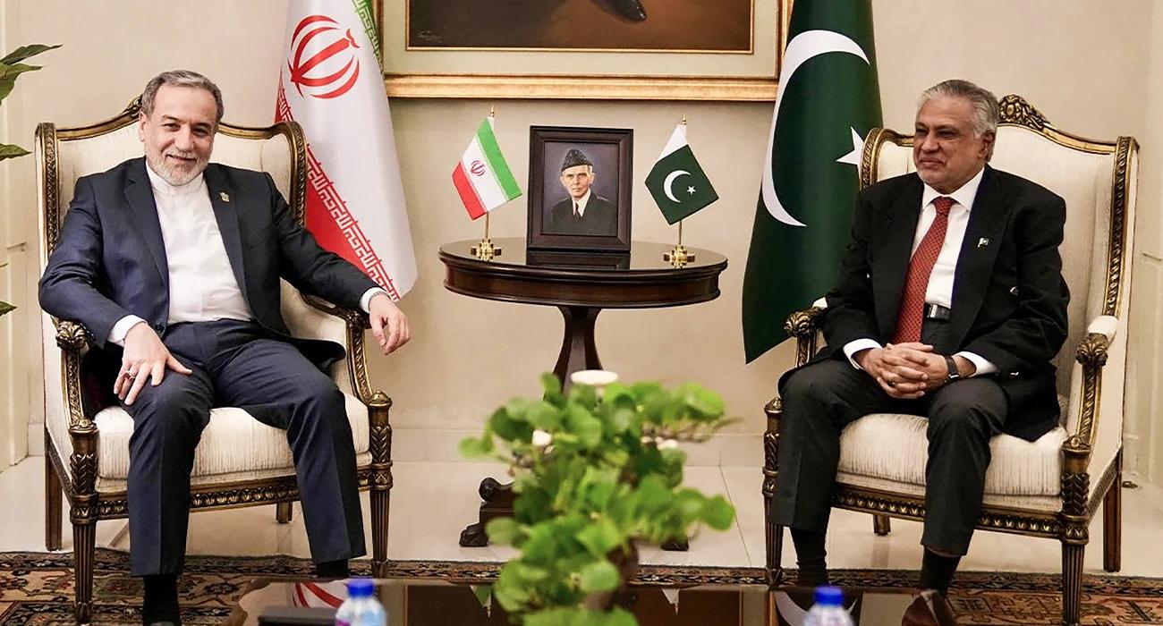 Abbas Araghchi Departs for Baghdad to Attend 52nd OIC Foreign Ministers Session
