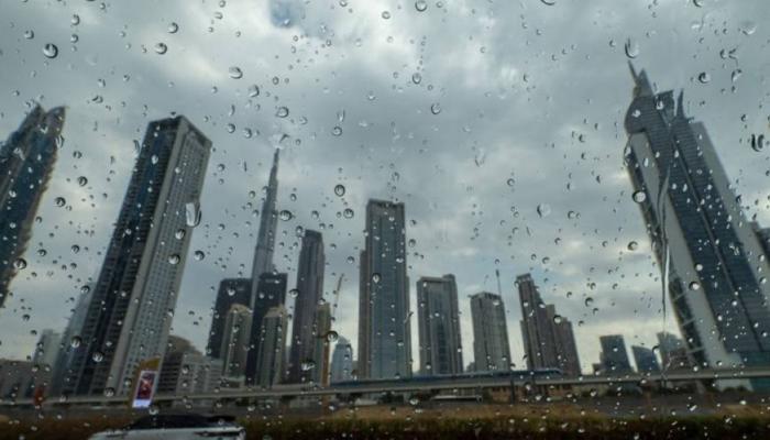 UAE Weather Shifts: Rainfall, Strong Winds, Rough Seas Forecasted