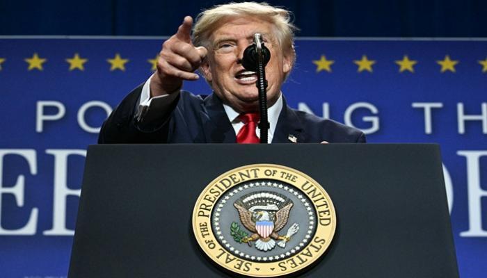 Trump Denies U.S. Munitions Shortages, Warns Leakers Face Prison Over Iran Conflict