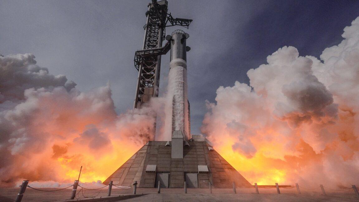 NASA Updates Artemis Moon Lander Development, Citing SpaceX and Blue Origin Progress
