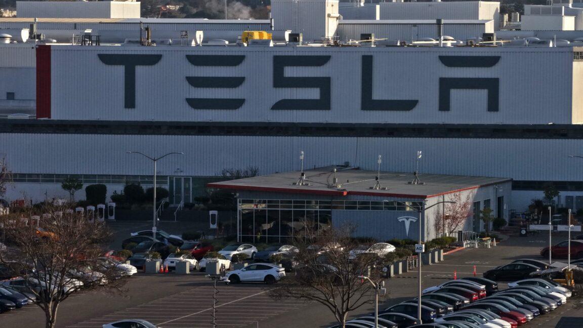 California defeats Tesla’s attempt to throw out racial discrimination lawsuit