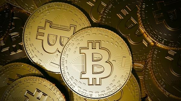 Long-Term Bitcoin Buyers Near 4 Million BTC as Available Supply Shrinks
