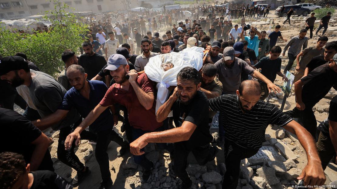 UN Rights Chief Volker Türk Says Israeli Strikes in Gaza Unearthed Hundreds of Bodies Raise War Crimes Concerns
