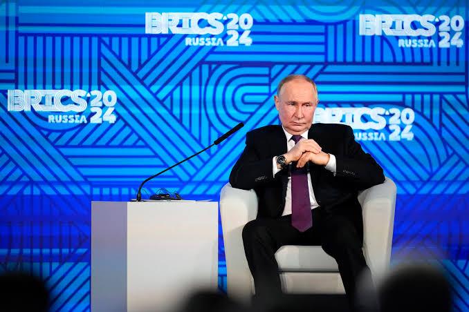 Trump Urges Zelenskyy To Halt Strikes On Russian Diesel After Putin Call