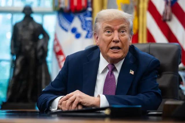 Trump Privately Weighs Ending Iran War as Pentagon Extends Troop Deployments Into 2027