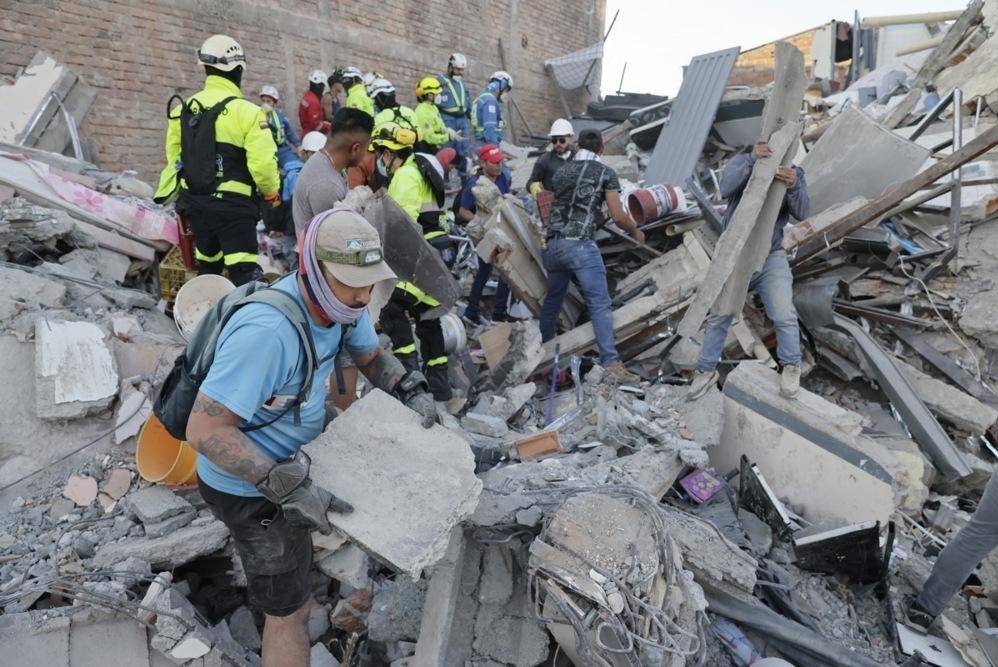 Colombia Earthquake Kills At Least 241 as Rescuers Race to Find Survivors in Cali, Pereira
