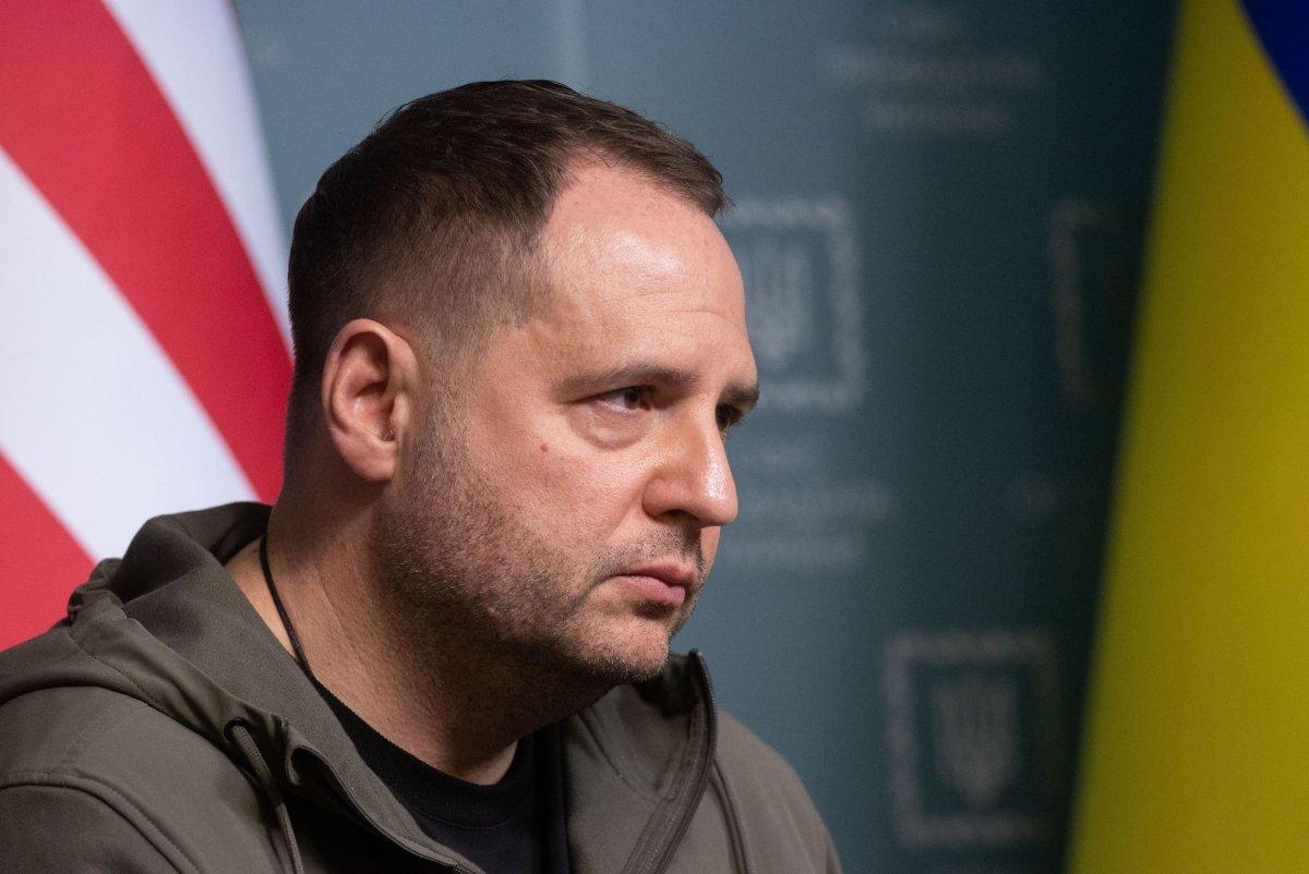 Zelenskyy Fires Yermak Amid Corruption Probe Over Energy Scandal