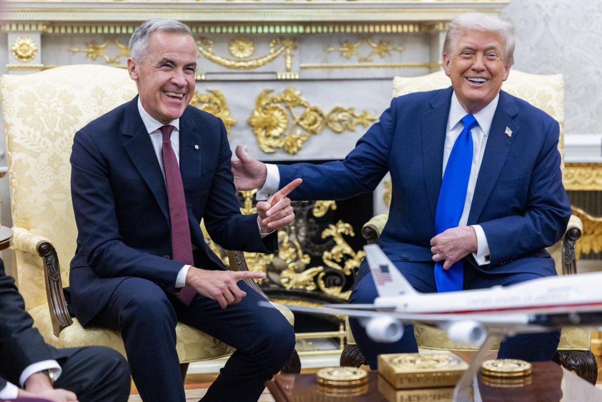 Trump Threatens Regime Change as US Boosts Military Presence Near Venezuela