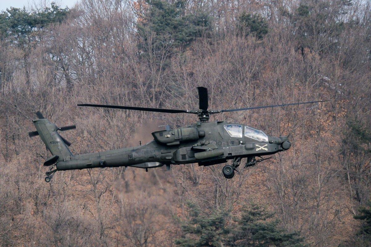U.S. Army Apache Helicopter Crash Kills Two Soldiers Near Salado, Texas, Sparks Wildfire