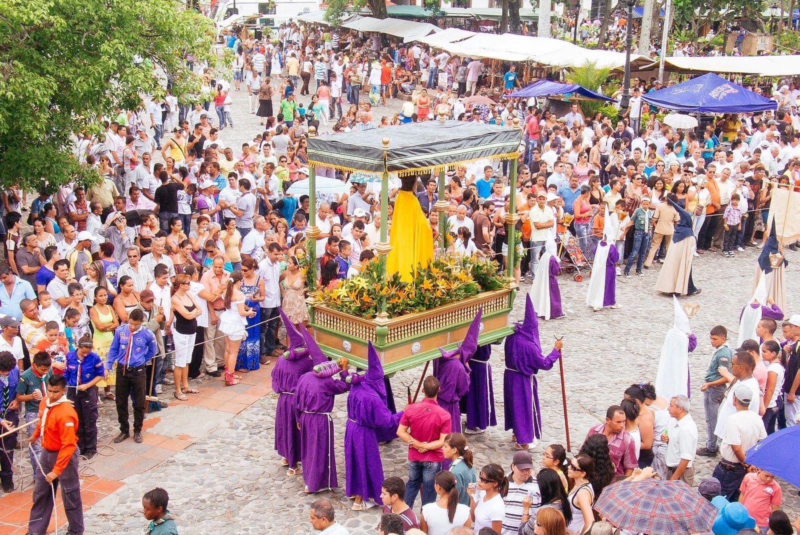 Worshippers Mark Palm Sunday In Bogota