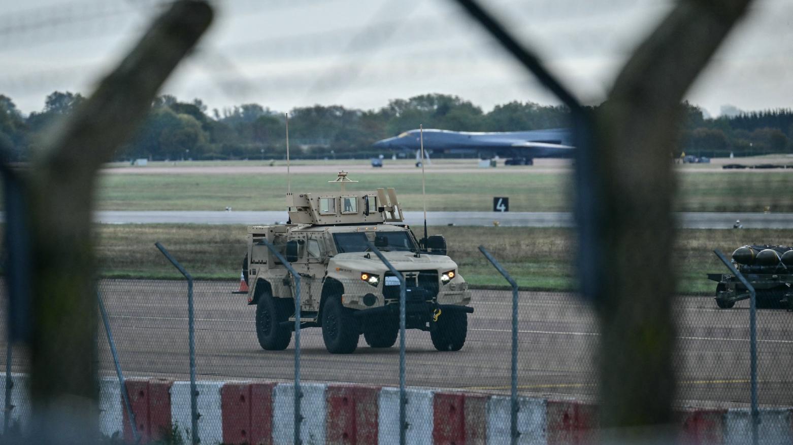 British Police Arrest Dual UK-Iranian Over Incident Near RAF Fairford Air Base