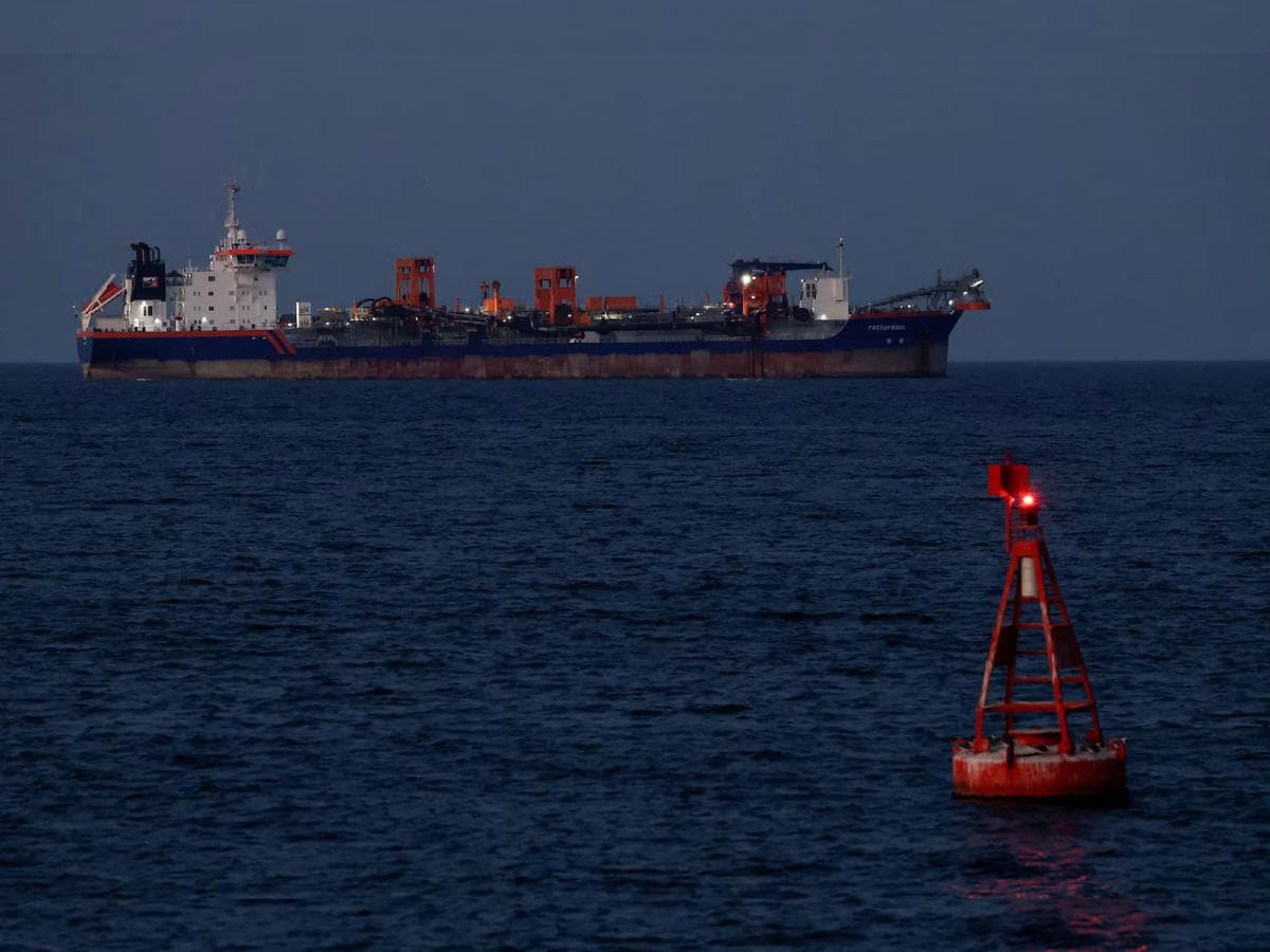 IRGC Enforces Lethal No‑Move Zone, Halts Tanker Traffic Through Strait of Hormuz