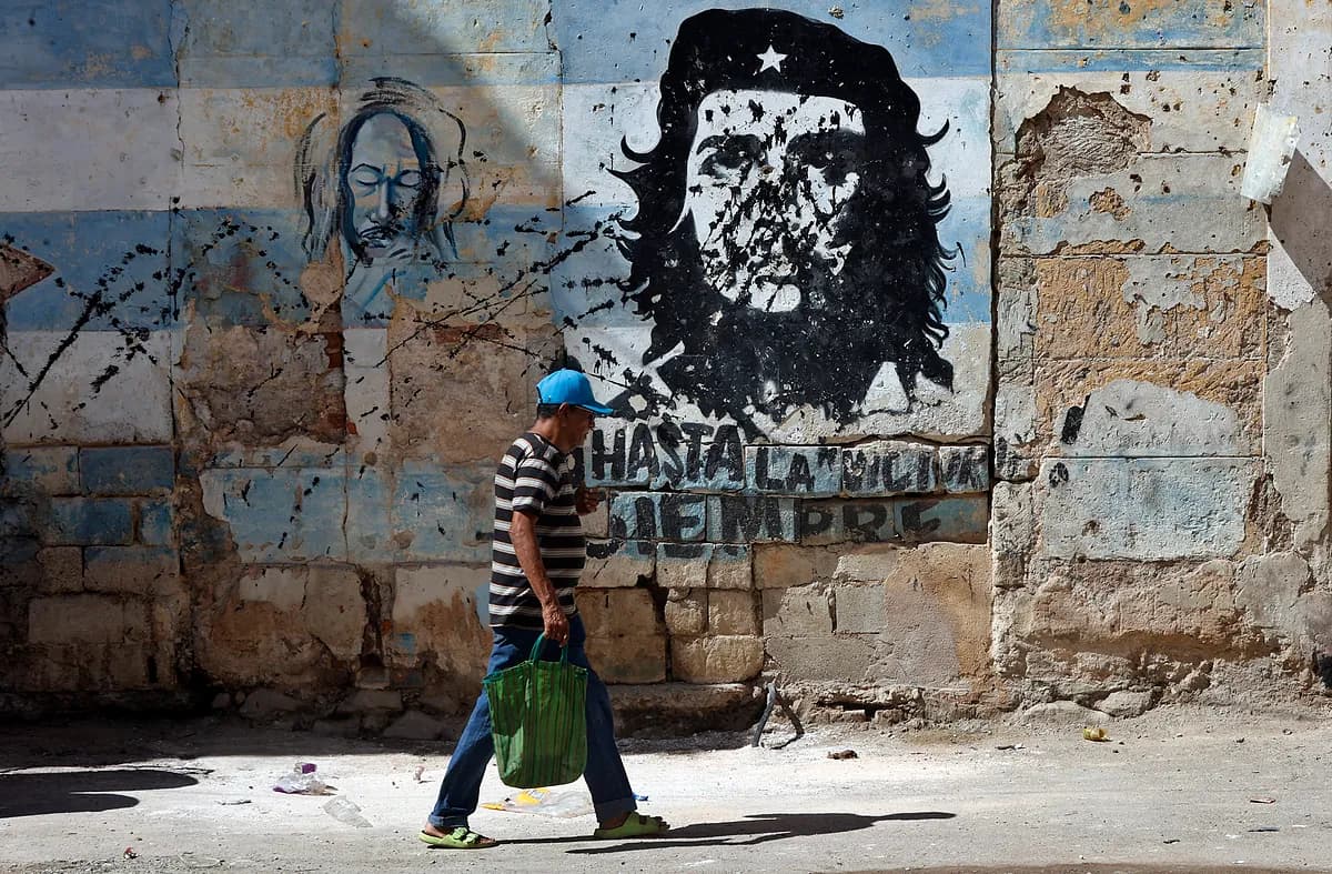 'Cubastroika': the last opportunity for the Castros?