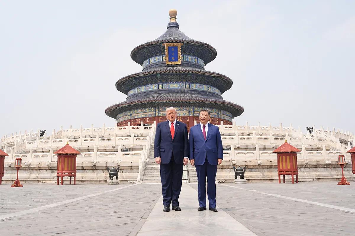 Xi Jinping and Donald Trump Visit Temple of Heaven in Beijing During Two-Day Summit