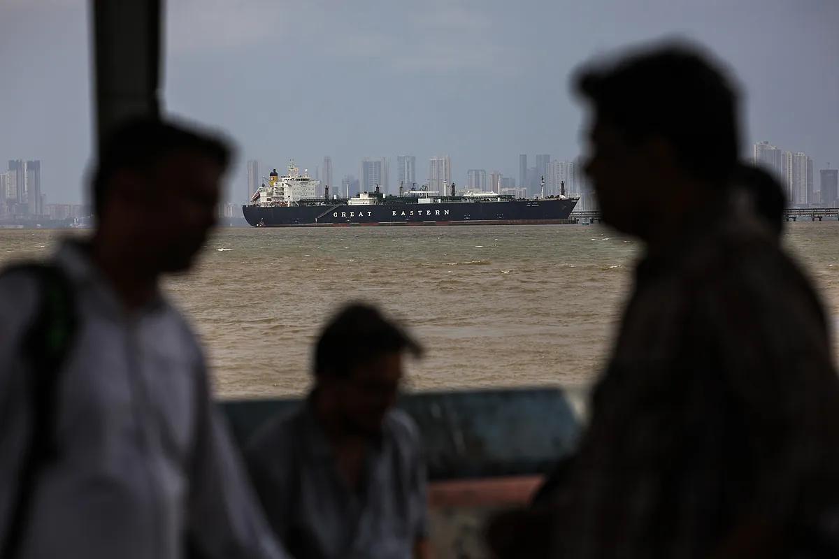 Trump's Demands Stall Islamabad Mediation After Iran Refuses To Meet U.S. Officials